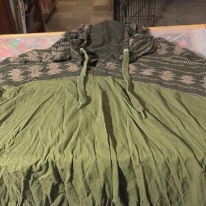 Green Hooded Pullover with Patterned Accents
